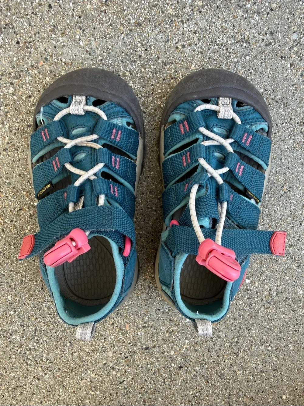 Keen Kids Teal Sport Water Shoes with Pink Accents, size 9T